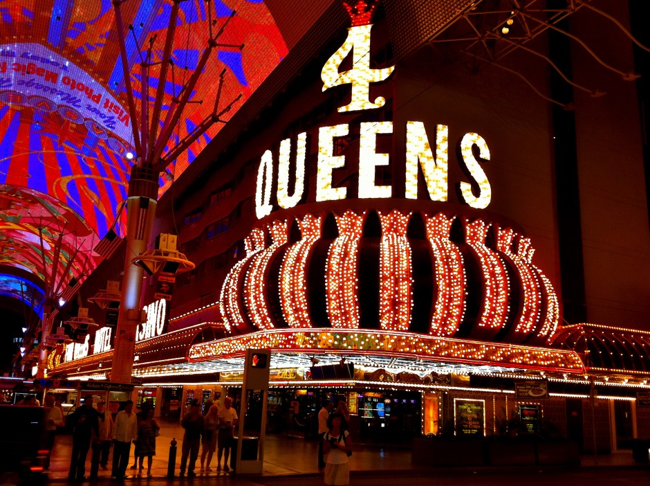 voyage-las-vegas-four-queens-casino-downtown