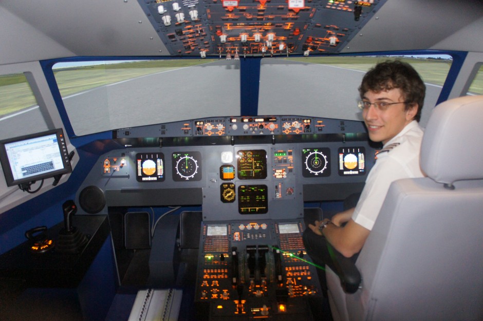 pilote-pilotage-simulateur-airbus-aviasim-cagnes-cotedazur