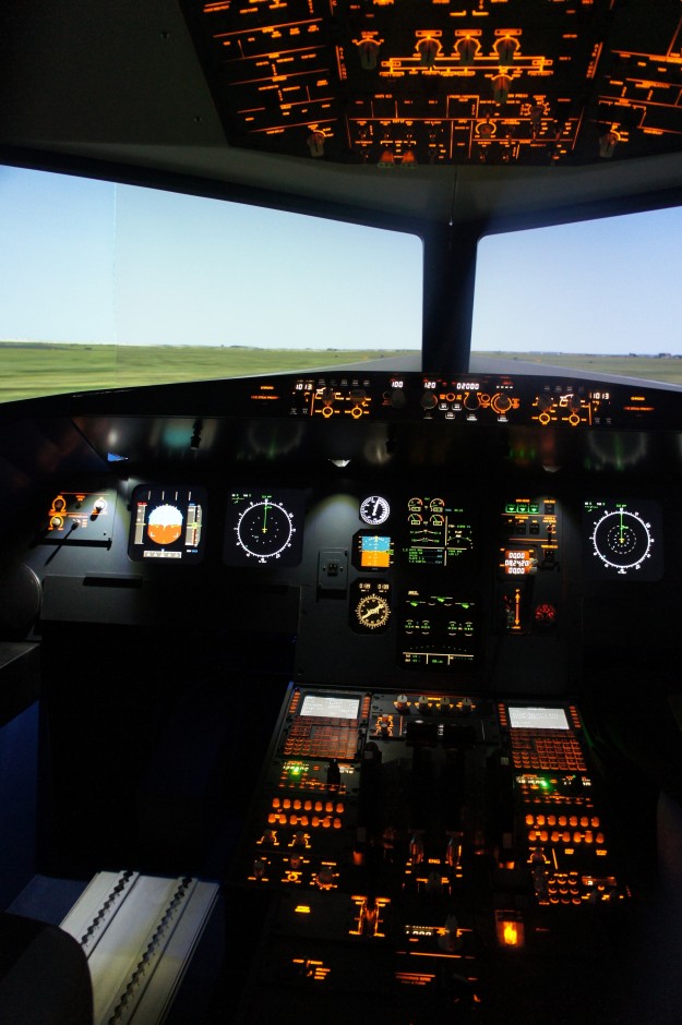 airbus-aviasim-simulateur-avion-pilotage-cours-nice-aviasim