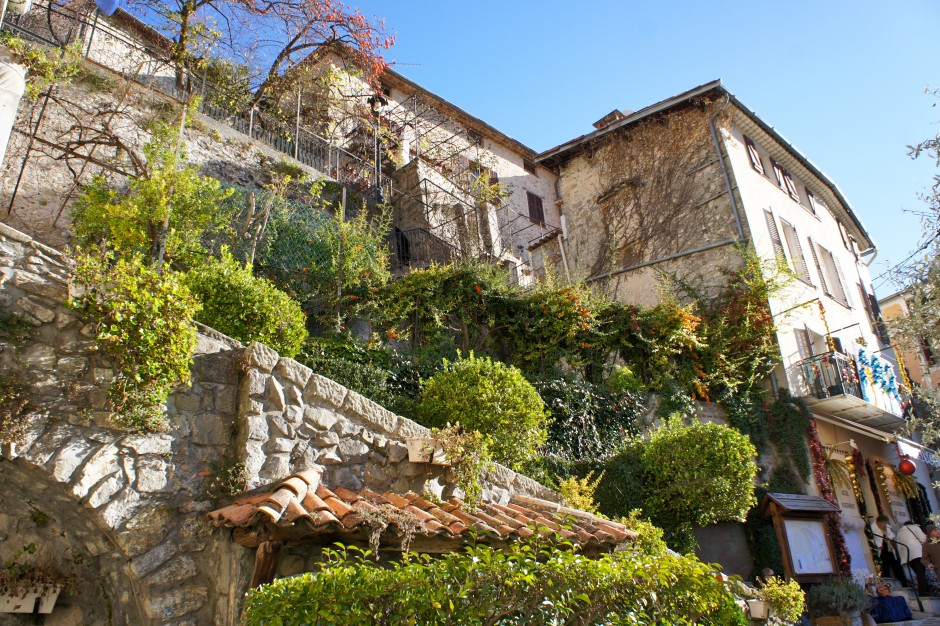 luceram-vieilles-pierres-village-cote-d-azur