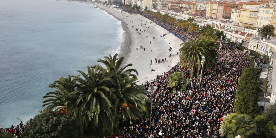 Nice-Charlie-Hebdo-rassemblement-je-suis-charlie