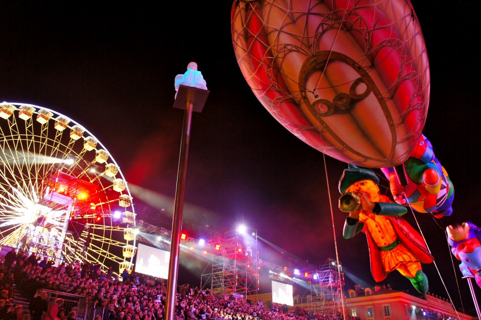 carnaval-de-nice-2015-corso-canarvalesque-lumières-roi-de-la-musique