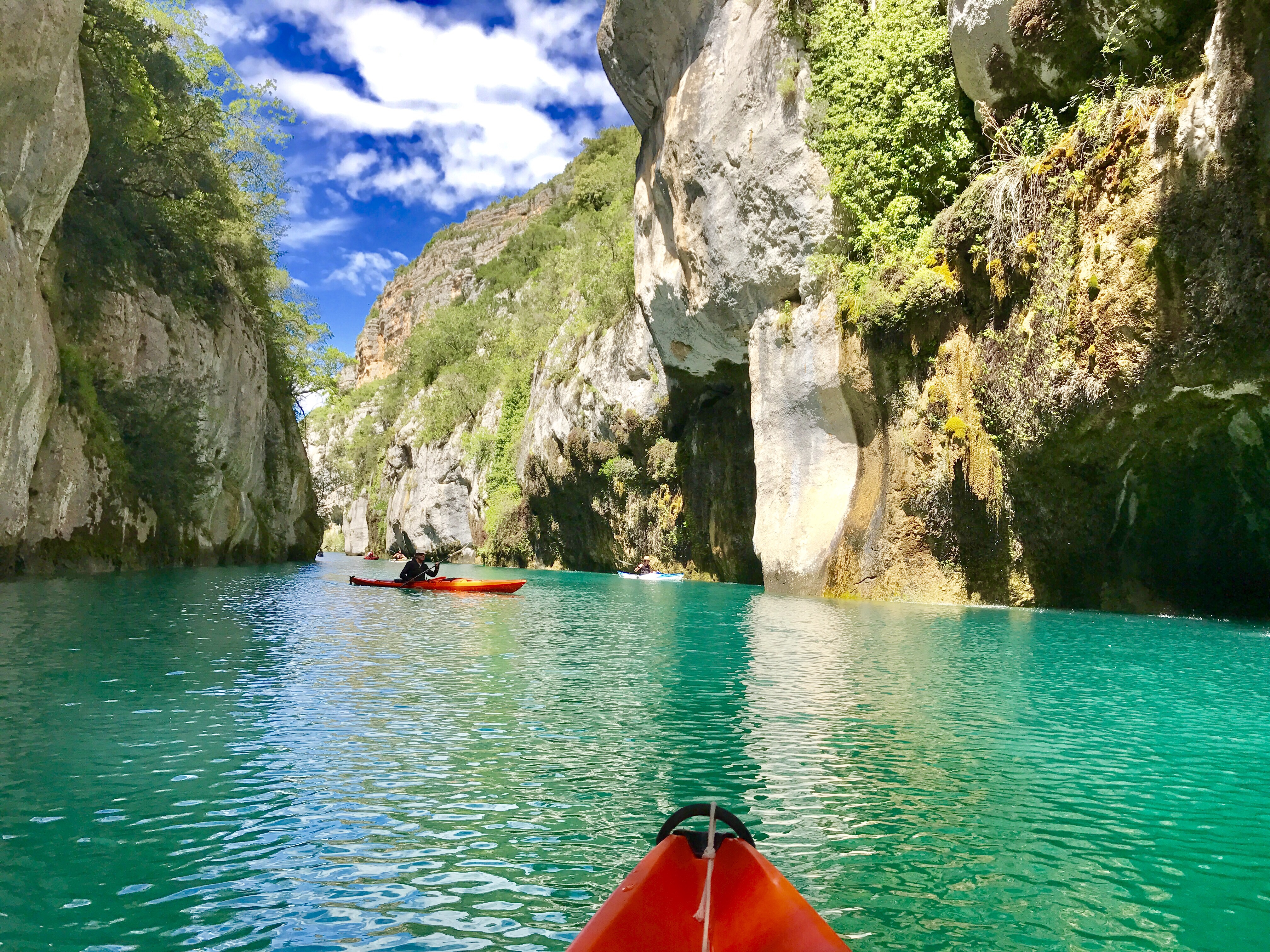 canoe-dans-les-gorges