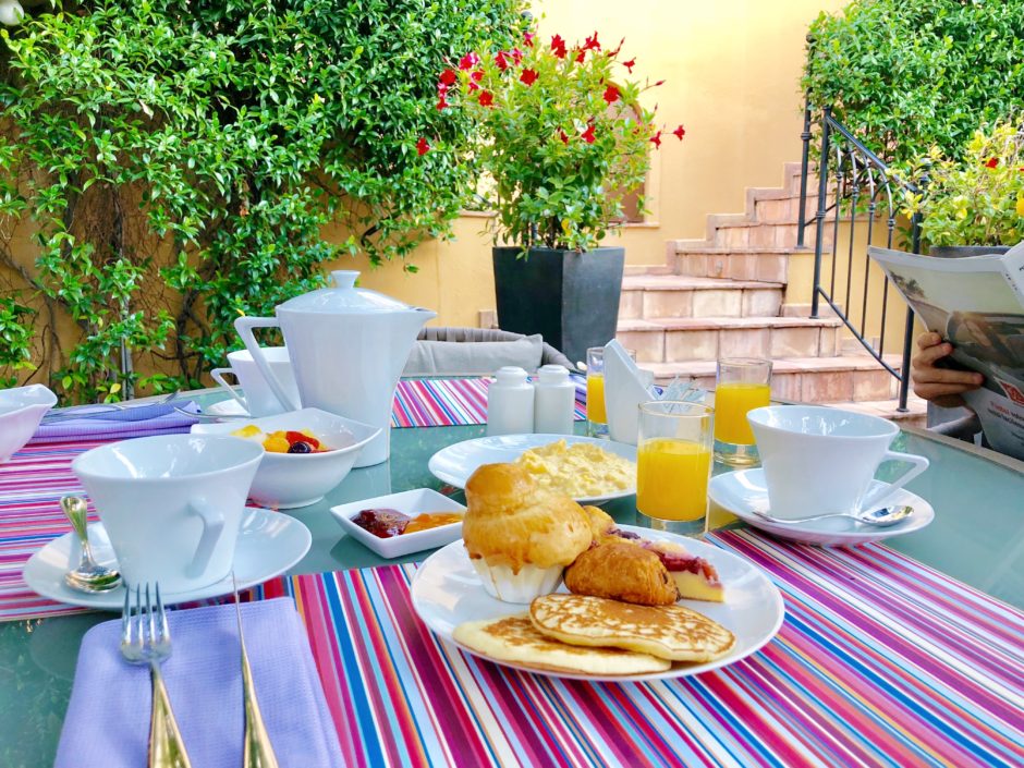 petit-dejeuner-terrasse-nice