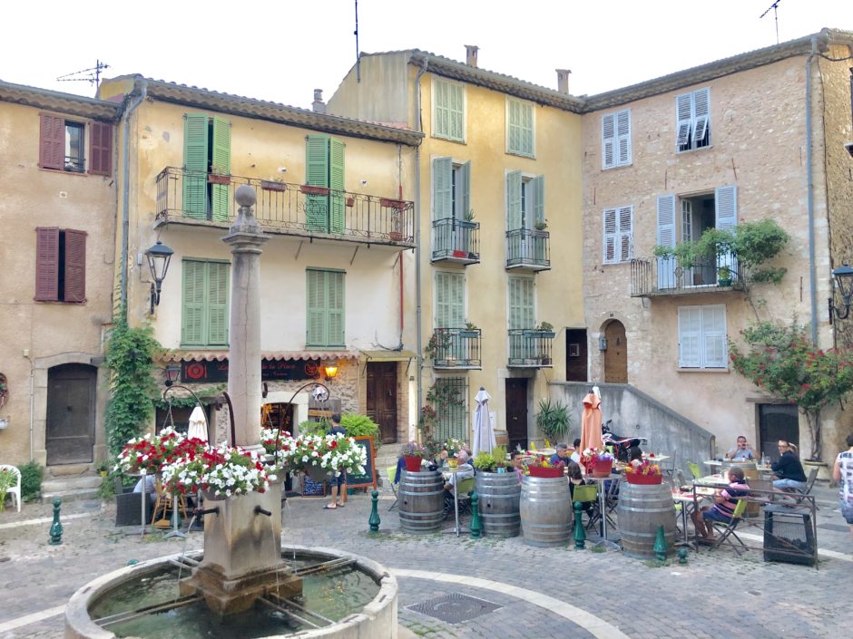 restaurant à Gattières